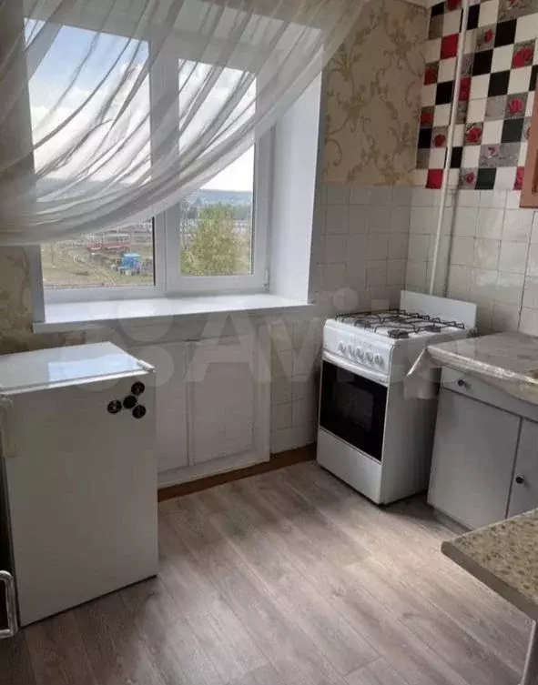 2-к. квартира, 43 м, 4/5 эт. - Фото 0