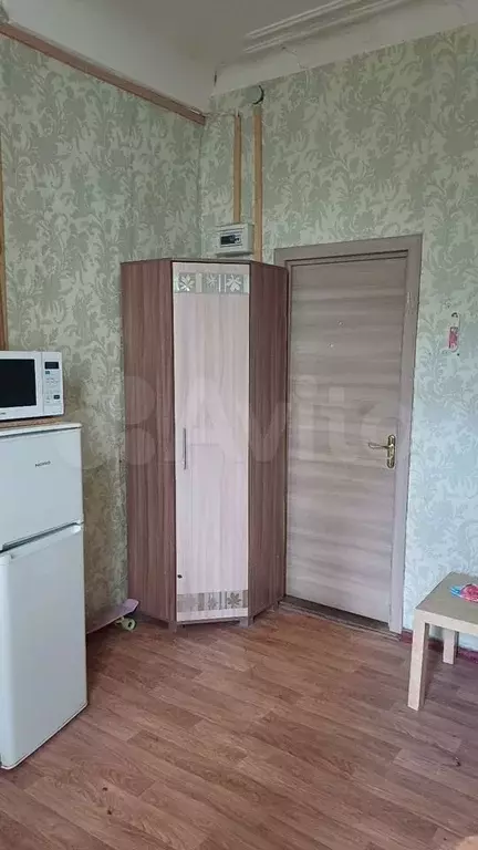 Комната 14 м в 4-к., 2/2 эт. - Фото 0