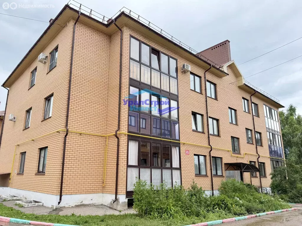 2-комнатная квартира: Октябрьский, улица Космонавтов, 32/2с2 (61.8 м) - Фото 1