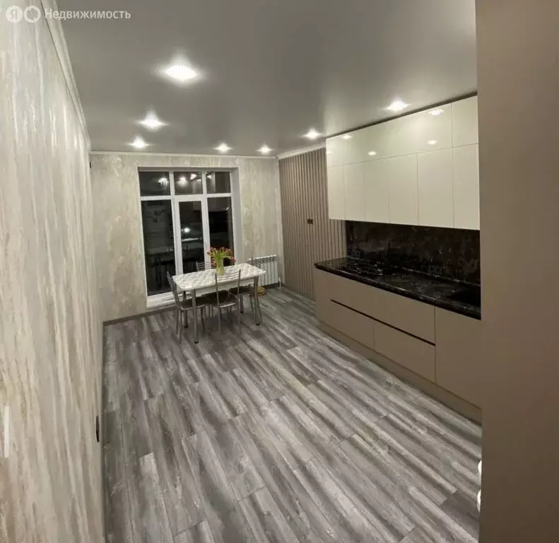 2-комнатная квартира: Краснодар, Конгрессная улица, 31 (56 м) - Фото 1