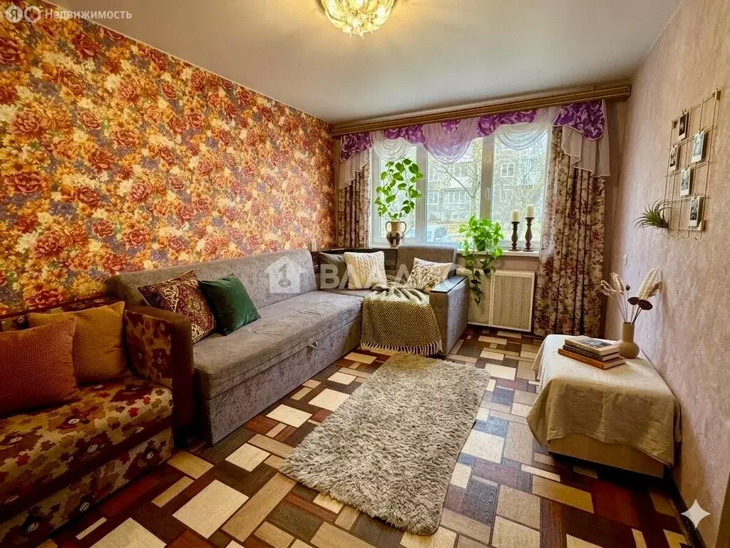 3-комнатная квартира: Смоленск, улица Багратиона, 15 (58 м) - Фото 1