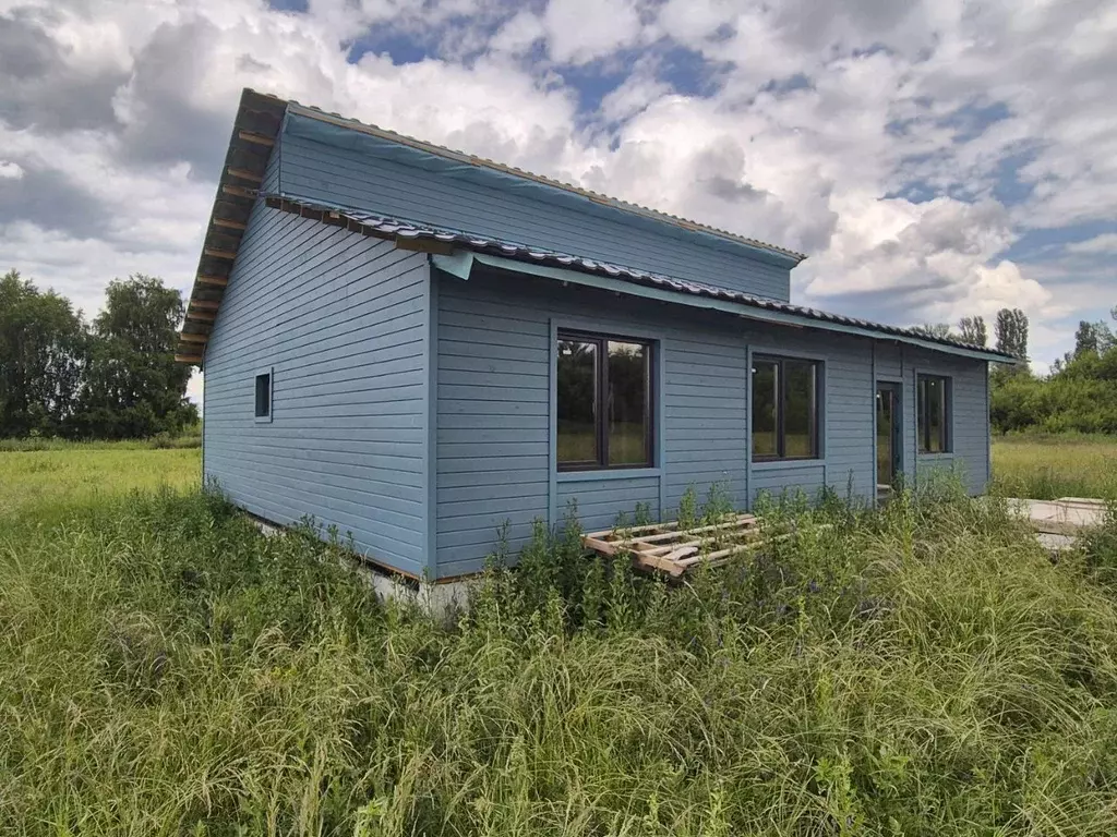 Дом в Самарская область, Ставропольский район, Нижнее Санчелеево ... - Фото 1