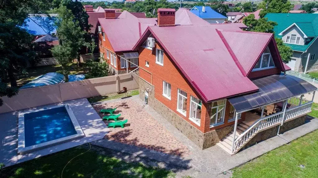 Дом в Краснодарский край, Геленджик проезд Пляжный, 8 (200 м) - Фото 0