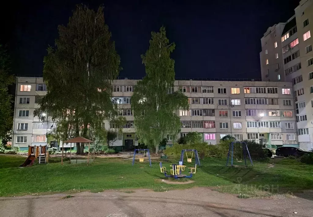 2-к кв. Чувашия, Чебоксары ул. Гузовского, 19 (52.9 м) - Фото 0