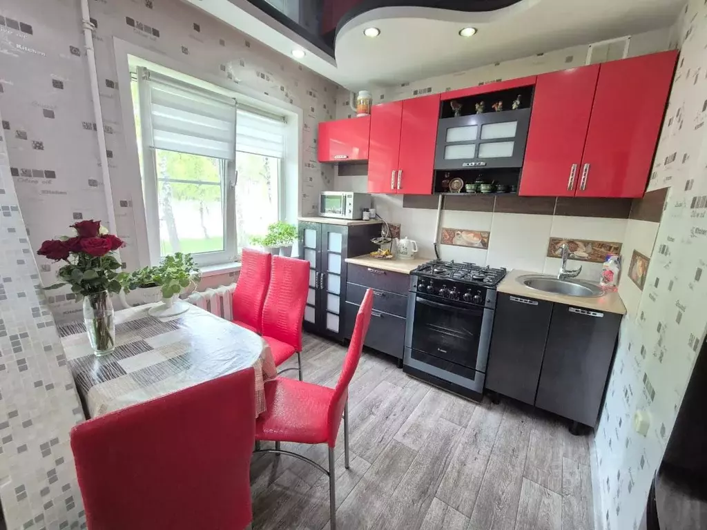 2-к кв. Иркутская область, Ангарск 11-й мкр, 8 (45.8 м) - Фото 0