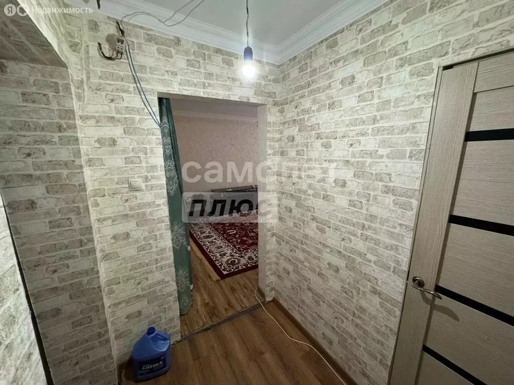3-комнатная квартира: Хасавюрт, Новая улица 2-й проезд, 1Б (75 м) - Фото 0