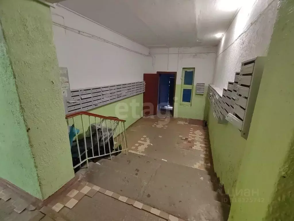 Комната Смоленская область, Смоленск ул. 12 лет Октября, 7г (17.1 м) - Фото 0