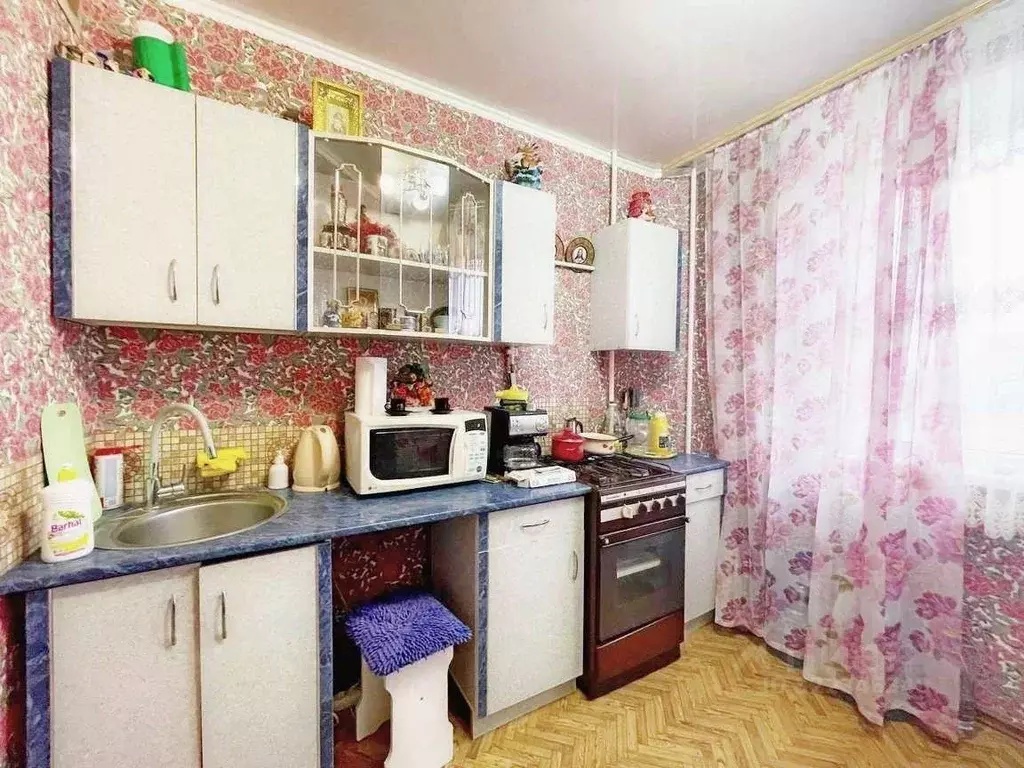 3-к кв. Белгородская область, Белгород Вокзальная ул., 28 (70.8 м) - Фото 0