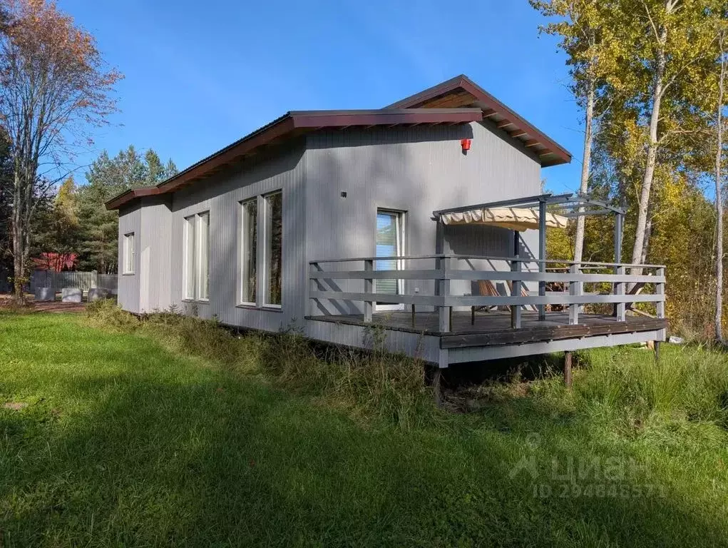 Дом в Ленинградская область, Приозерский район, Плодовское с/пос, пос. ... - Фото 1