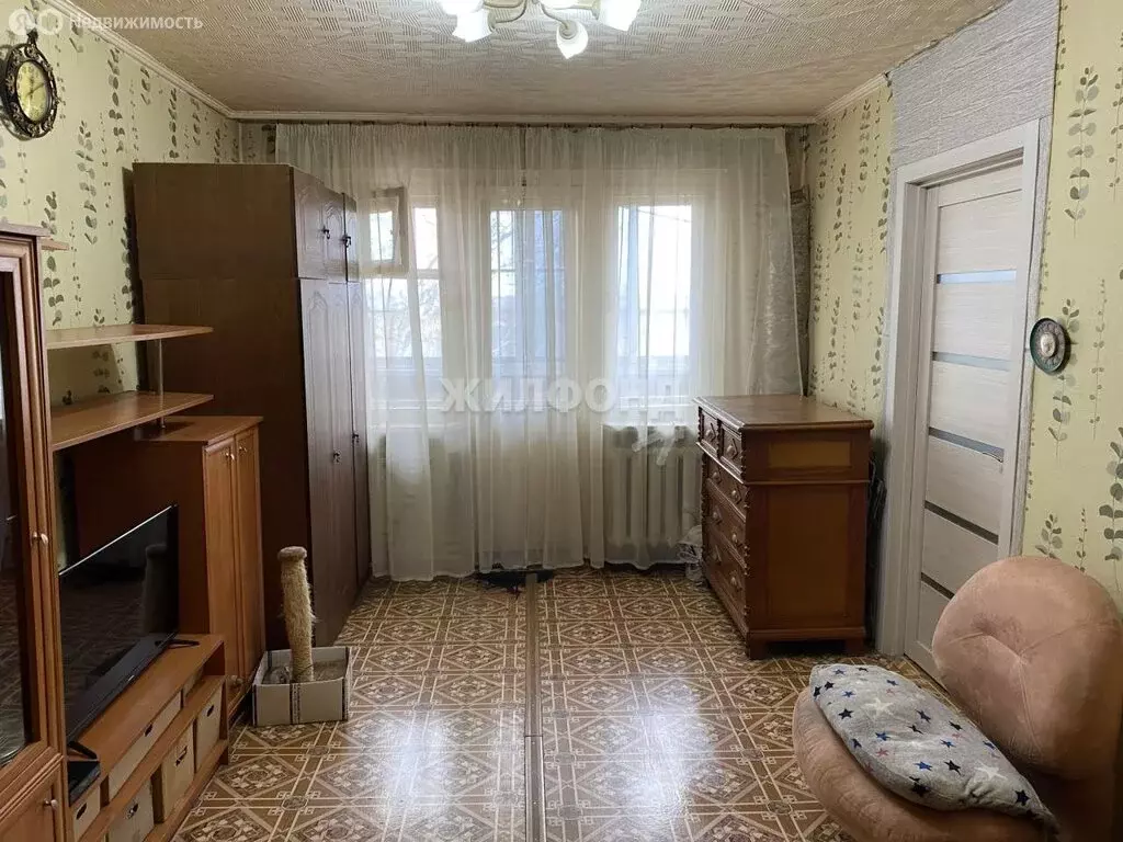 3-комнатная квартира: Новосибирск, Гурьевская улица, 39 (56.9 м) - Фото 0
