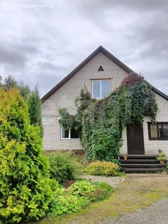 Дом в село Зудилово, Кедровая улица (185 м) - Фото 1