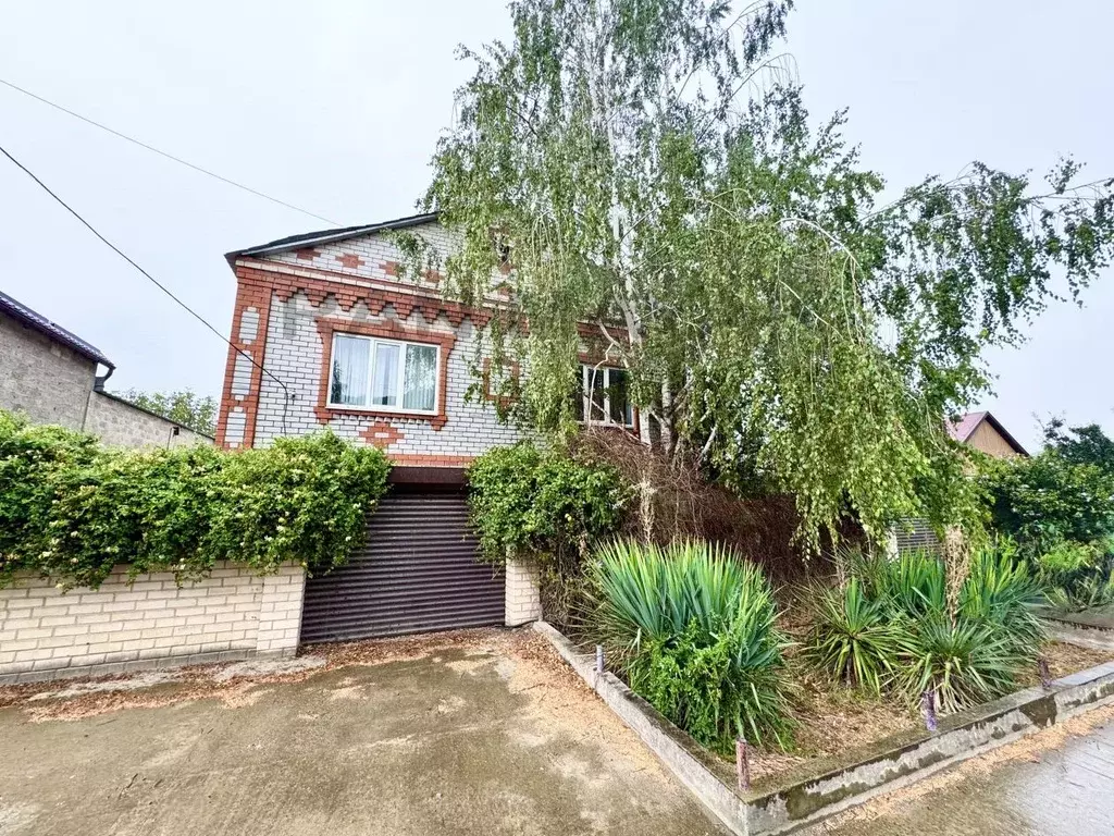 Дом в Адыгея, Майкопский район, Краснооктябрьское с/пос, пос. ... - Фото 1