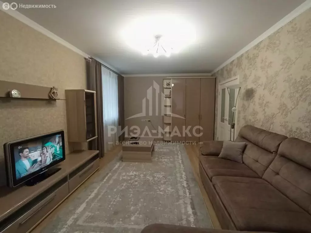 3-комнатная квартира: Брянск, улица Дуки, 59/10 (84 м) - Фото 1