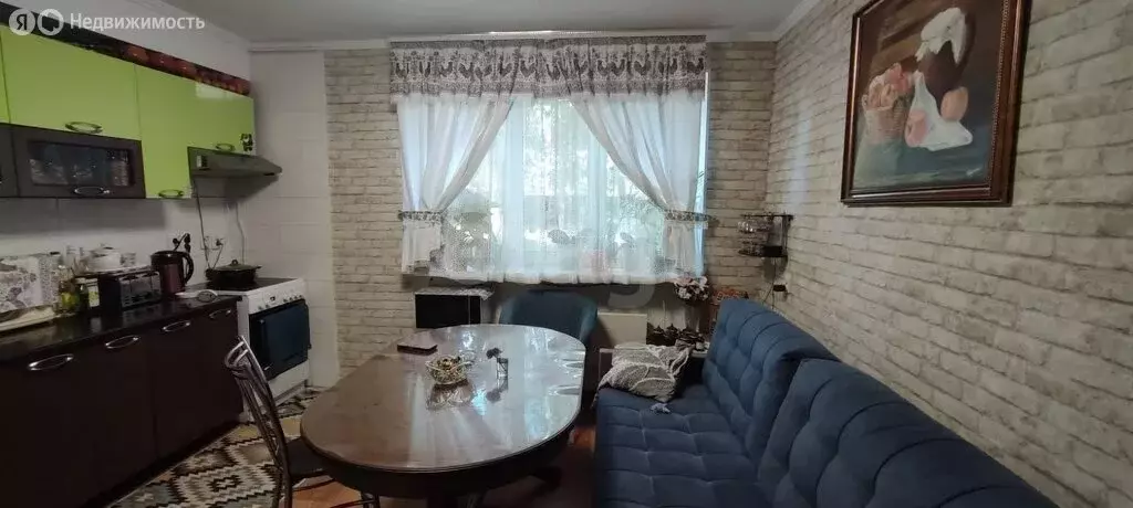 2-комнатная квартира: село Вилино, улица Чапаева, 9 (52.2 м) - Фото 1