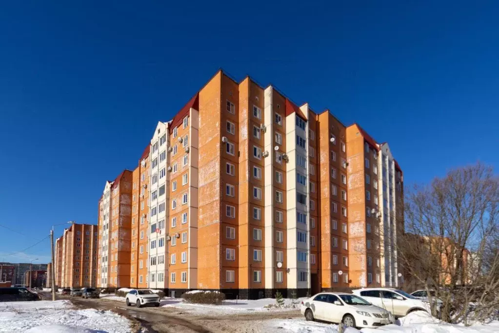 2-к кв. Ленинградская область, Кириши ул. Нефтехимиков, 45 (75.1 м) - Фото 1