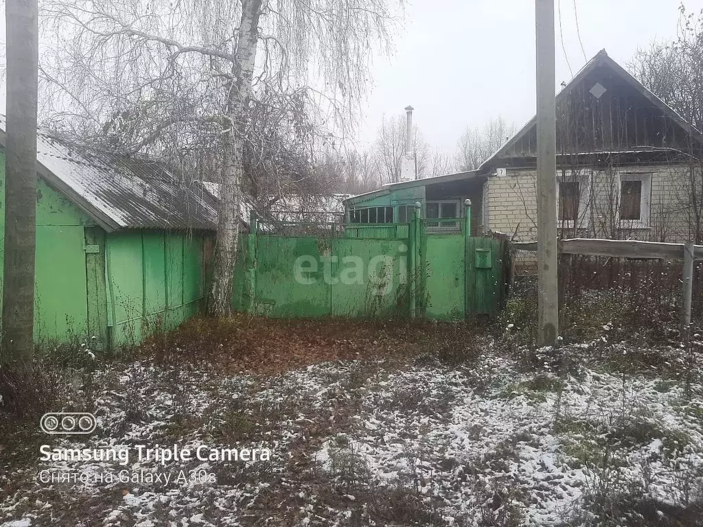 Дом в Саратовская область, Красноармейский район, Каменское ... - Фото 0