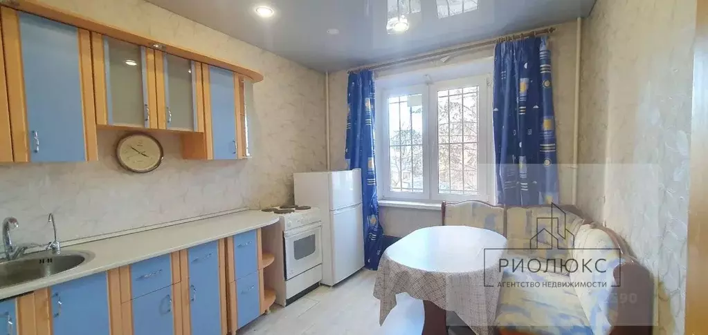 2-к кв. Челябинская область, Челябинск Российская ул., 275 (54.0 м) - Фото 1