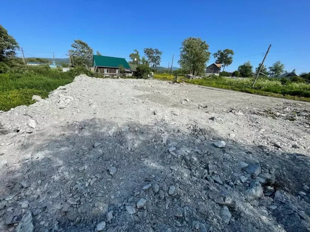 Участок в Сахалинская область, Долинский городской округ, с. Сокол ул. ... - Фото 1