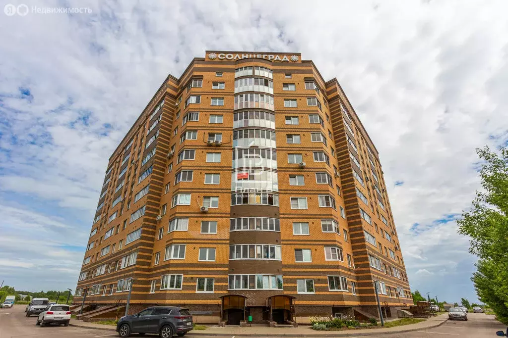 2-комнатная квартира: Калуга, Тарусский проезд, 14 (75 м) - Фото 0