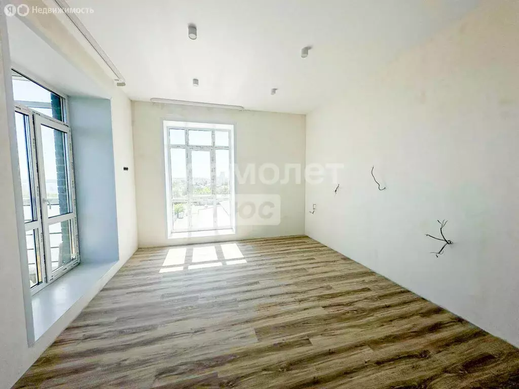 Квартира-студия: Ульяновск, улица Кирова, 51 (59.6 м) - Фото 0