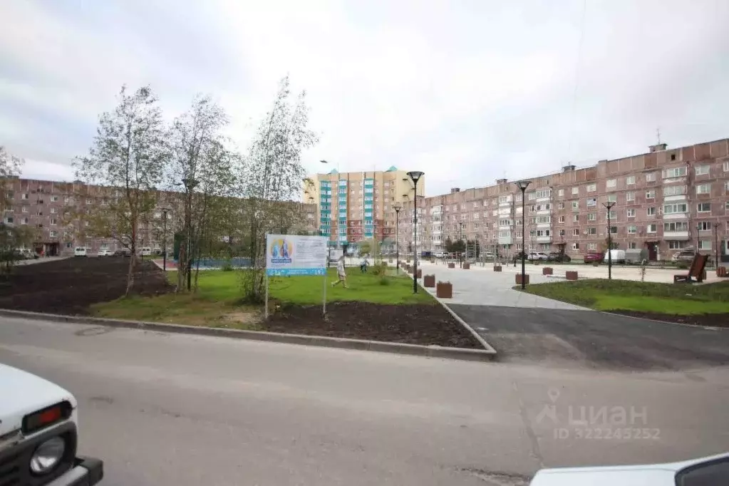 3-к кв. Ямало-Ненецкий АО, Новый Уренгой Восточный мкр, 1/6 (64.9 м) - Фото 0