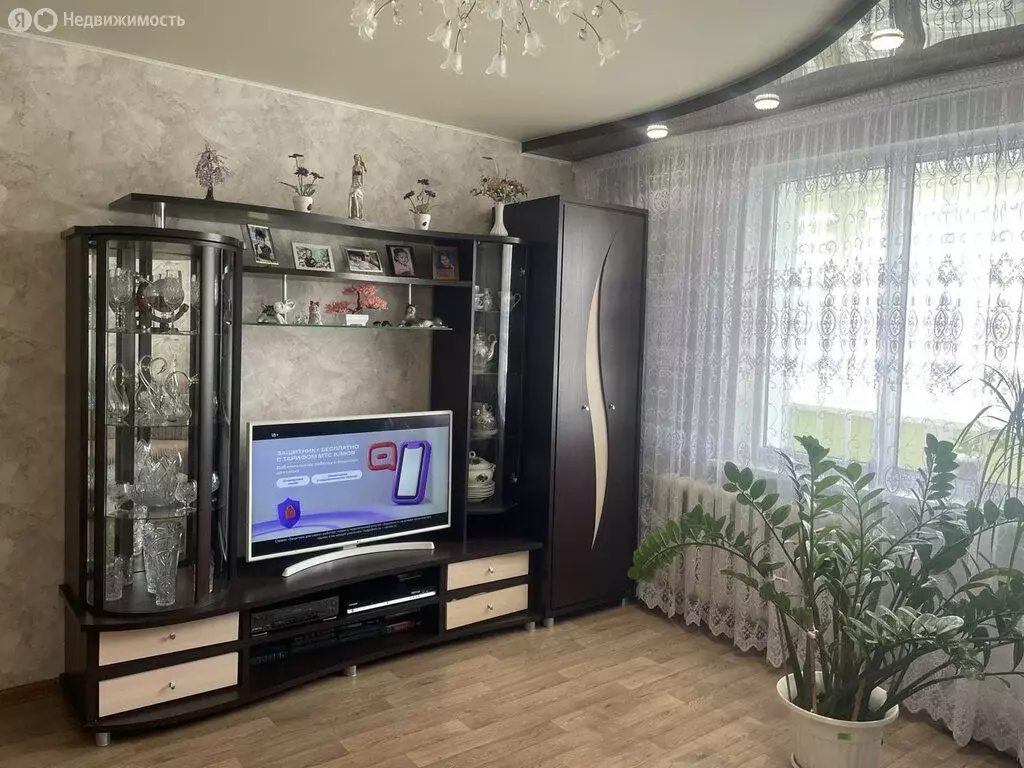 2-комнатная квартира: Набережные Челны, улица Шамиля Усманова, 129 ... - Фото 1