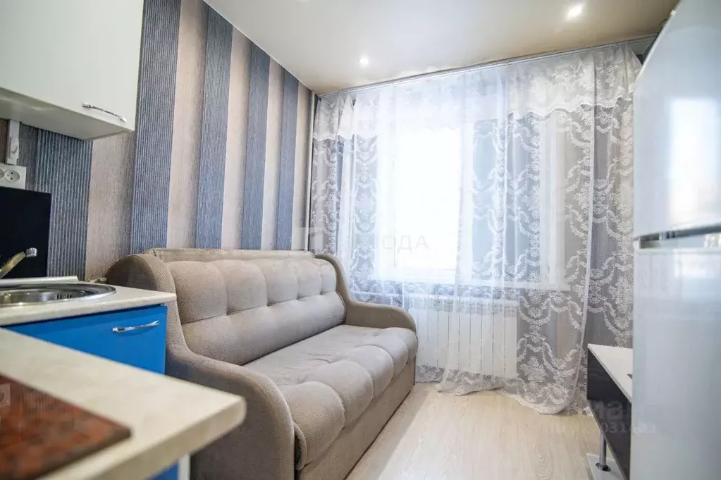 Студия Алтайский край, Барнаул Докучаево мкр, ул. Шукшина, 32 (69.0 м) - Фото 1