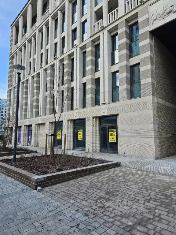 Помещение свободного назначения в Санкт-Петербург наб. Обводного ... - Фото 1