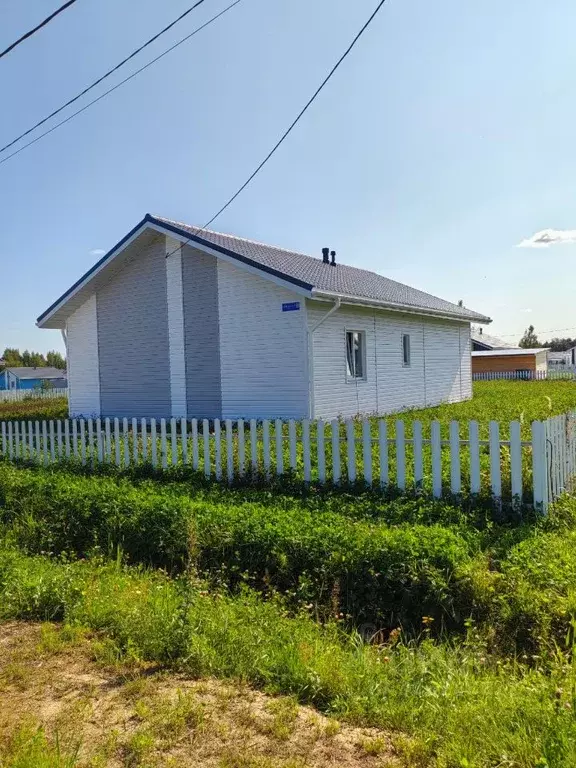 Дом в Вологодская область, Череповецкий район, Ирдоматское с/пос, д. ... - Фото 1