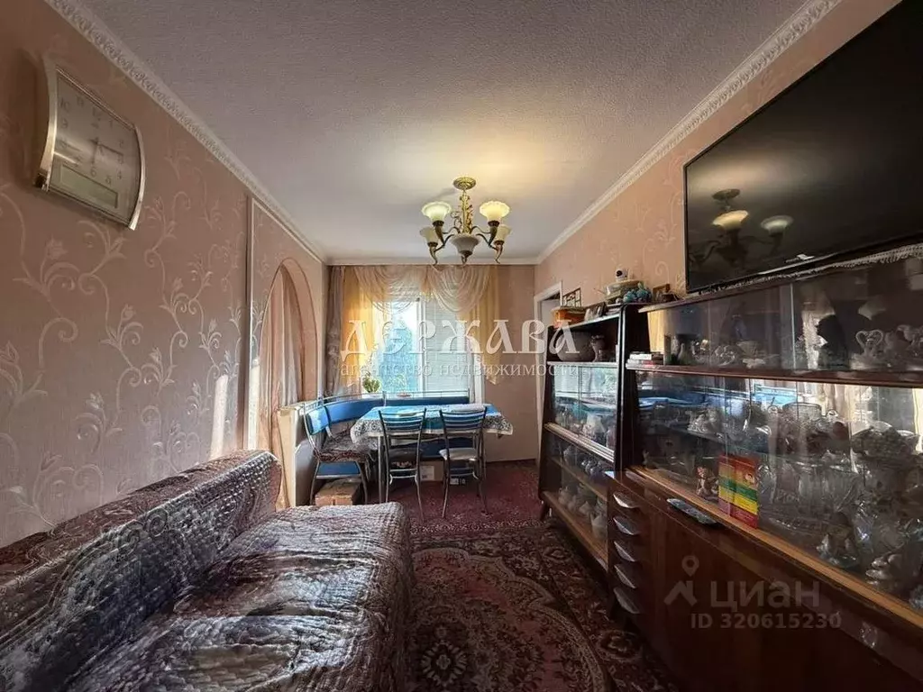 3-к кв. Белгородская область, Старый Оскол Приборостроитель мкр, 12 ... - Фото 1