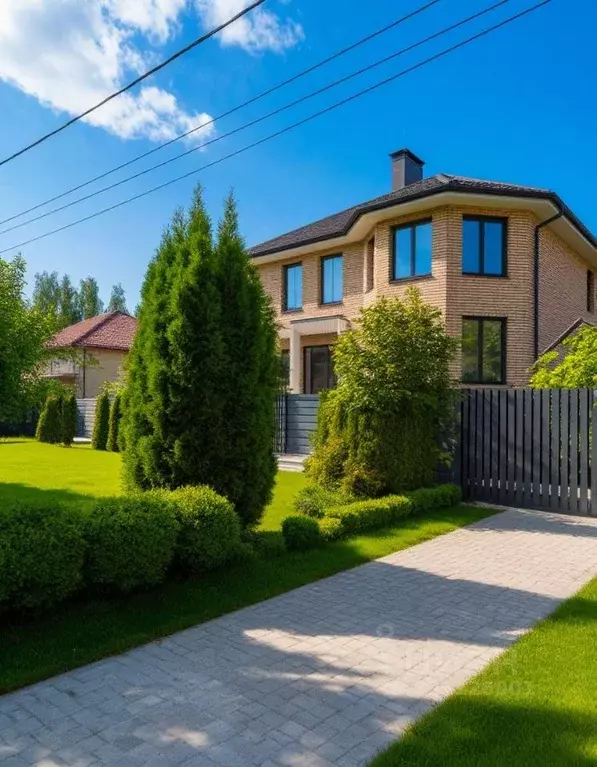 Дом в Астраханская область, Астрахань ул. Курмангазы, 22 (356 м) - Фото 2