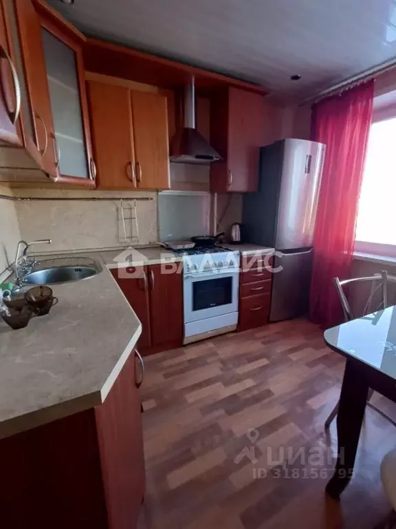 3-к кв. Саратовская область, Балаково ул. Свердлова, 31 (64.0 м) - Фото 0