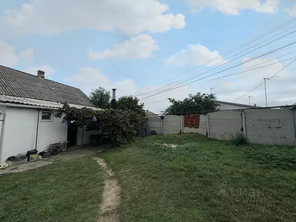 Дом в Крым, Симферопольский район, с. Мирное ул. Родниковая, 12 (50 м) - Фото 1
