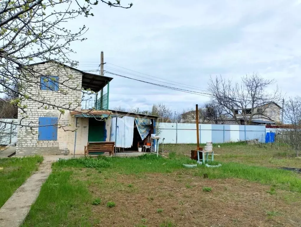Дом в Волгоградская область, Волжский Заря СНТ, ул. 25-я (35 м) - Фото 0
