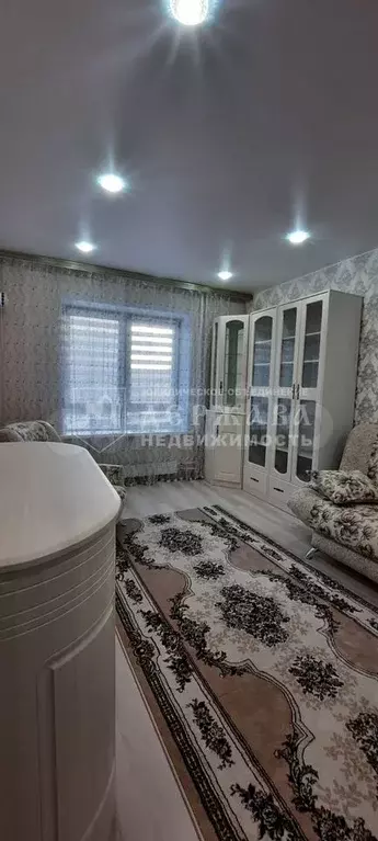 1-к. квартира, 38 м, 1/10 эт. - Фото 0