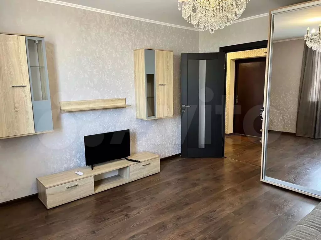 1-к. квартира, 43,7 м, 9/9 эт. - Фото 0