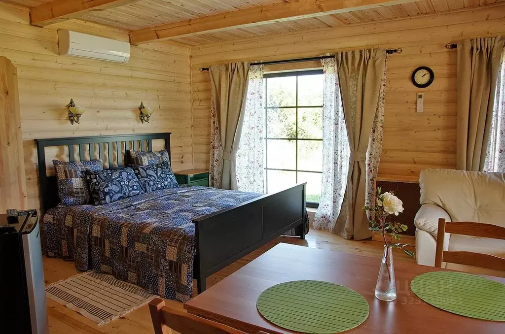 Комната Псковская область, Пушкиногорье городское поселение, д. ... - Фото 1