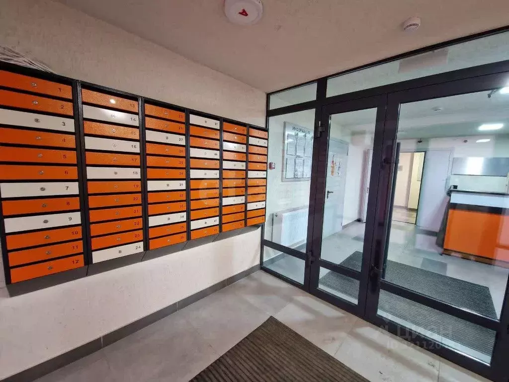 1-к кв. Курганская область, Курган Заозерный жилрайон, 1-й мкр, 12 ... - Фото 1