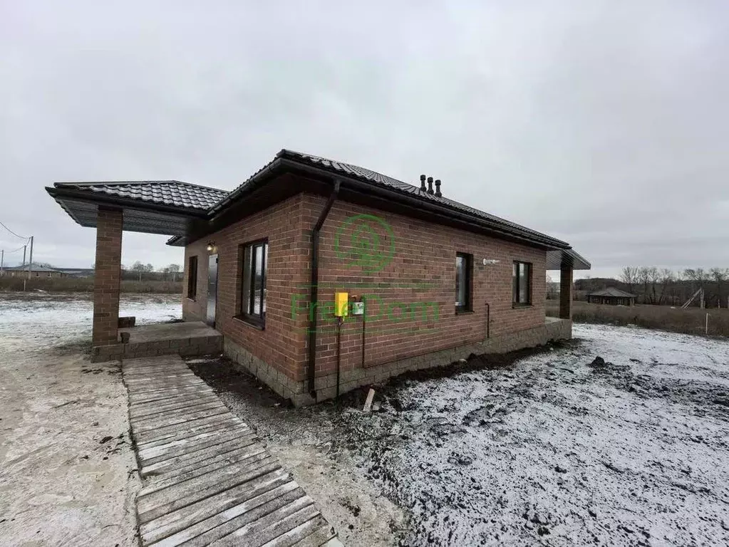 Дом в Белгородская область, Строитель Яковлевский городской округ, ... - Фото 1