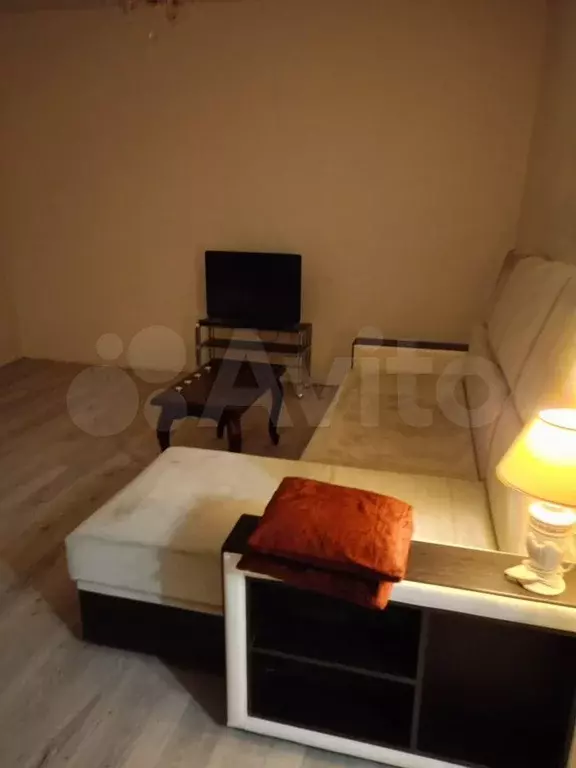 2-к. квартира, 57,6 м, 1/2 эт. - Фото 1