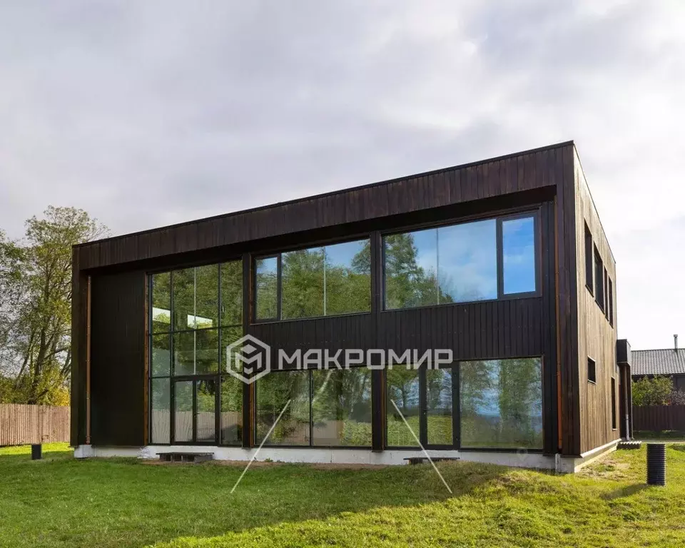 Коттедж в Ленинградская область, Приозерский район, Петровское с/пос, ... - Фото 1