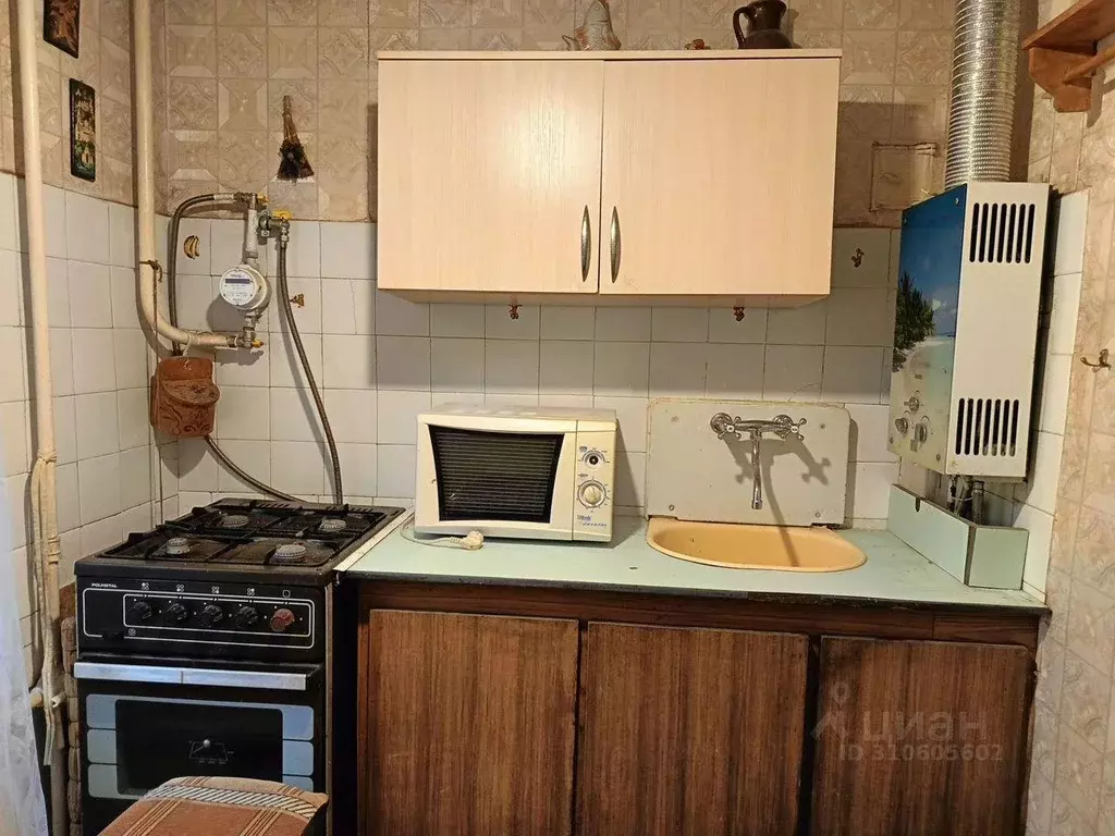 Квартира, 3 комнаты, 56 м - Фото 1