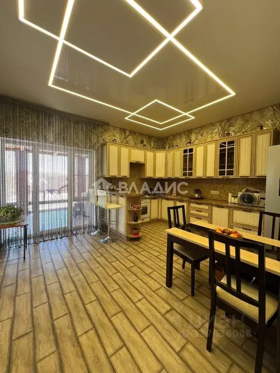 Дом в Белгородская область, Строитель Яковлевский городской округ, ... - Фото 1