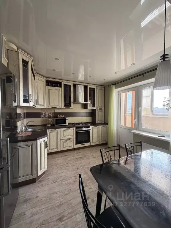 3-к кв. Псковская область, Псков ул. Труда, 50 (87.7 м) - Фото 2