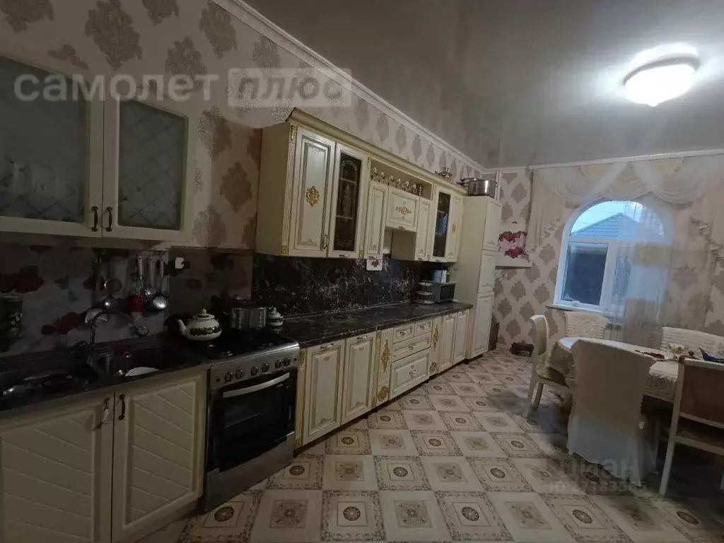 Дом в Астраханская область, Астрахань Московская пл., 7 (177 м) - Фото 0