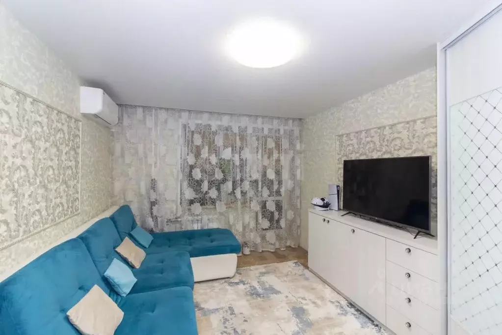 2-к кв. Тюменская область, Тюмень ул. Федюнинского, 17 (47.0 м) - Фото 0
