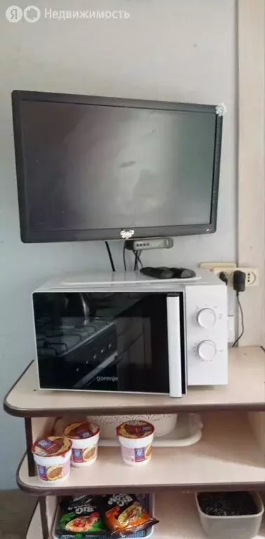 1-комнатная квартира: Омск, 3-й микрорайон, улица Путилова, 13 (30.2 ... - Фото 2