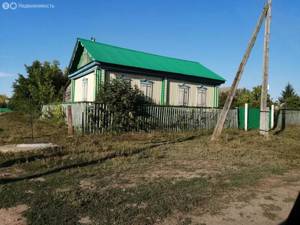 Дом в Ермекеевский район, Среднекарамалинский сельсовет, село Нижние ... - Фото 1