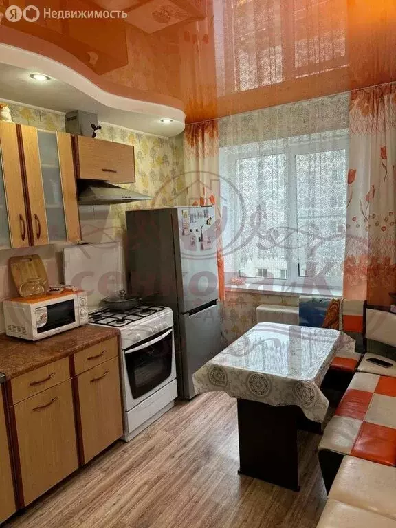 3-комнатная квартира: Курган, улица Зайцева, 3 (62.2 м) - Фото 0