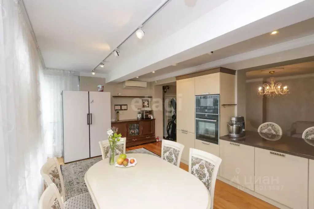 3-к кв. Иркутская область, Иркутск Советская ул., 35 (96.0 м) - Фото 1